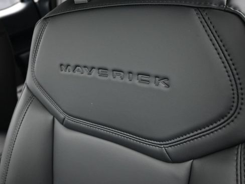 New 2026 Ford Maverick Lariat w/ Black Appearance Package AWD/4WD image 21