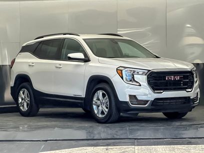 Used 2022 GMC Terrain SLE w/ Driver Convenience Package