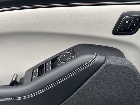 New 2025 Ford Mustang Mach-E Premium image 10