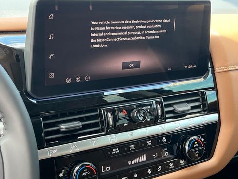 New 2026 Nissan Pathfinder Platinum w/ Accent Package FWD image 24