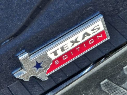 Used 2015 Ford F150 XLT w/ Equipment Group 301A Mid AWD/4WD image 12