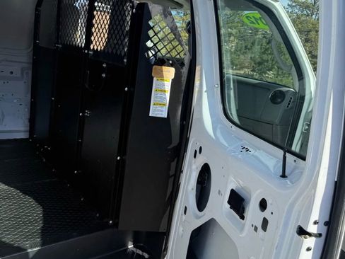 Used 2012 Ford E-150 and Econoline 150 image 9