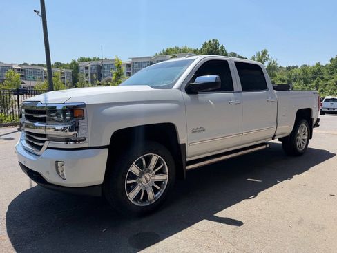Used 2017 Chevrolet Silverado 1500 High Country AWD/4WD image 4