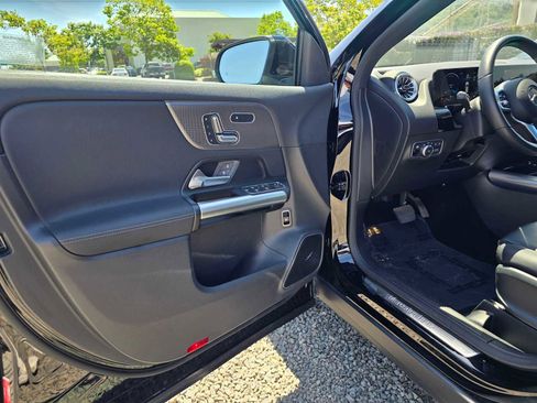 Used 2023 Mercedes-Benz GLA 250 image 19