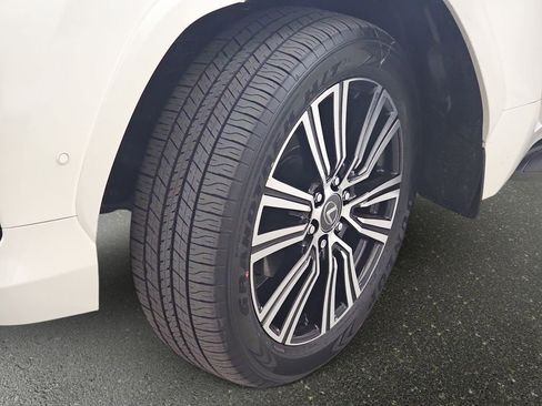 New 2026 Lexus LX 700h Luxury image 33