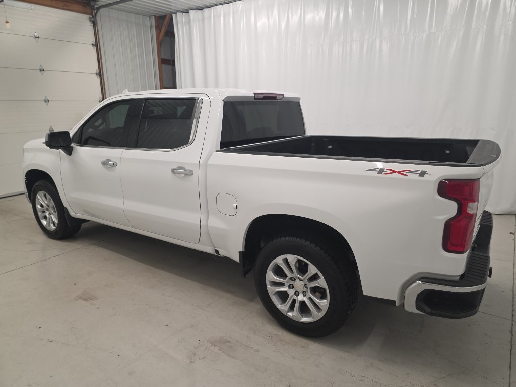 Used 2023 Chevrolet Silverado 1500 LTZ AWD/4WD image 19