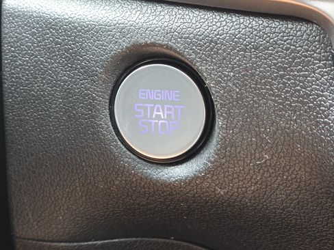 Used 2024 Kia Sorento S FWD image 10