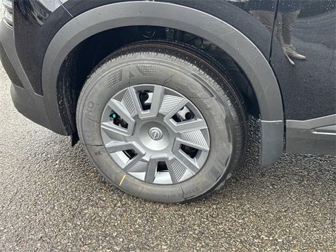 New 2026 Nissan Kicks S image 11