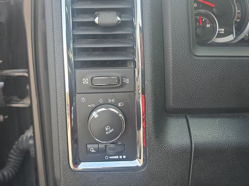 Used 2015 RAM 2500 Laramie w/ Convenience Group image 26