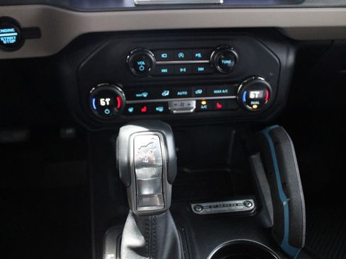 Used 2024 Ford Bronco Wildtrak AWD/4WD image 40