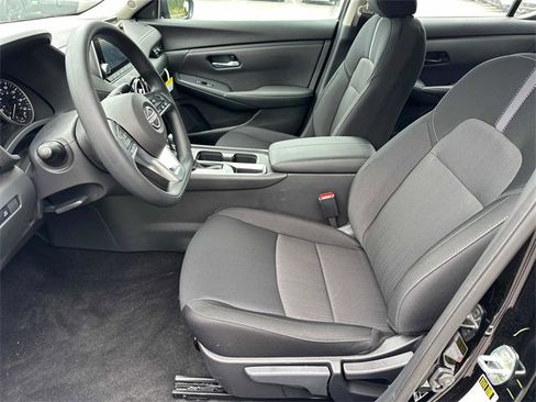 New 2025 Nissan Sentra SV w/ Trunk Package image 9