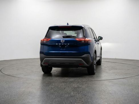 Used 2025 Nissan Rogue SV image 7