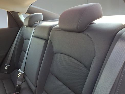 Used 2023 Chevrolet Malibu LT image 11