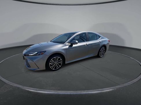 Certified 2026 Toyota Camry XLE w/ Premium Plus Package AWD/4WD image 4