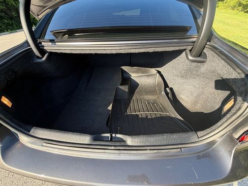 Used 2019 Dodge Charger SXT RWD image 8