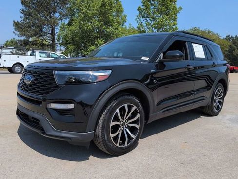 Certified 2022 Ford Explorer ST-Line w/ Class IV Trailer Tow Package image 8