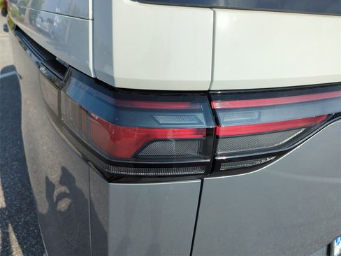 New 2025 Volkswagen ID. Buzz 1st Edition image 13