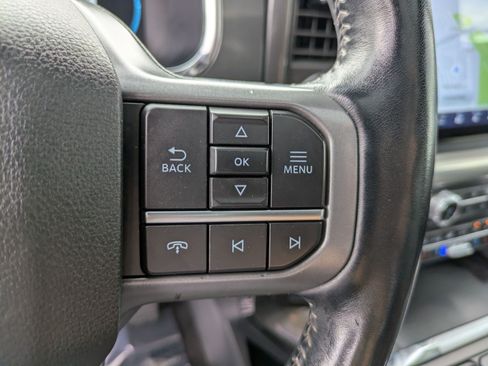 Used 2021 Ford F150 Lariat w/ Equipment Group 502A High AWD/4WD image 19