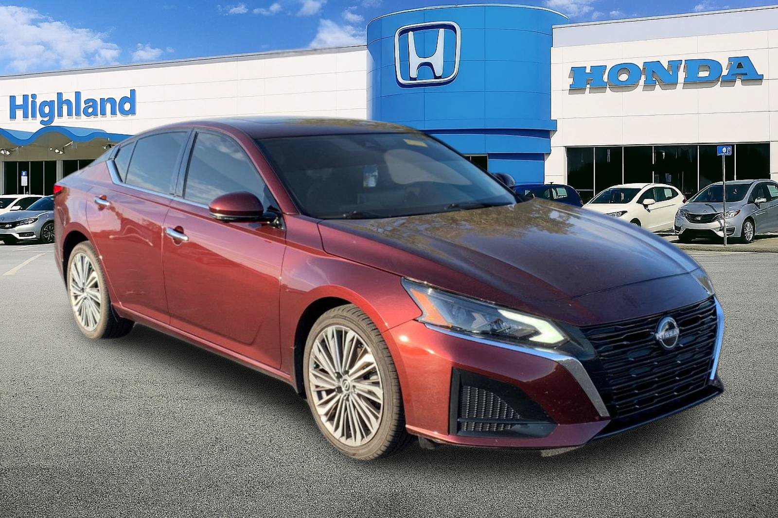 Used 2023 Nissan Altima 2.5 SL AWD/4WD image 7