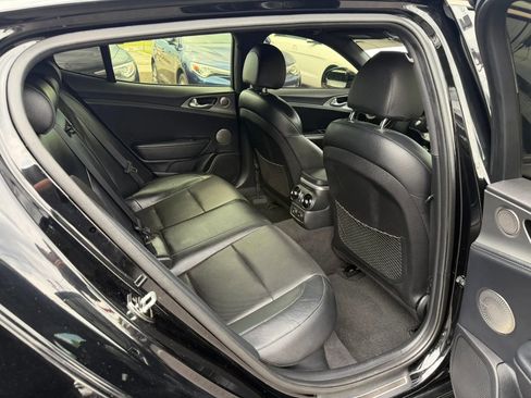 Used 2018 Kia Stinger GT1 RWD image 23