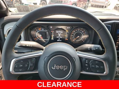 Used 2024 Jeep Wrangler Unlimited Sahara w/ Safety Group AWD/4WD image 19
