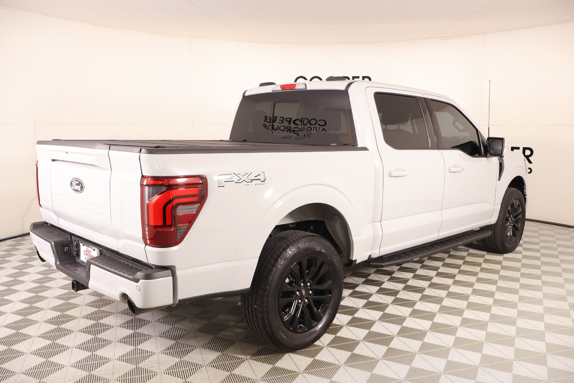 Used 2024 Ford F150 Lariat w/ Bed Utility Package AWD/4WD image 22