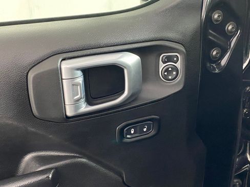 Used 2021 Jeep Wrangler Unlimited Sport image 11