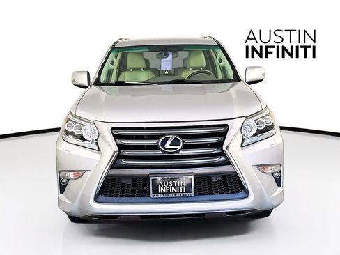 Used 2015 Lexus GX 460 w/ Premium Package image 2
