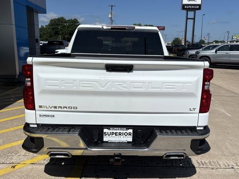 Used 2025 Chevrolet Silverado 1500 LT AWD/4WD image 4