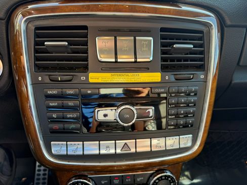 Used 2013 Mercedes-Benz G 550 image 45