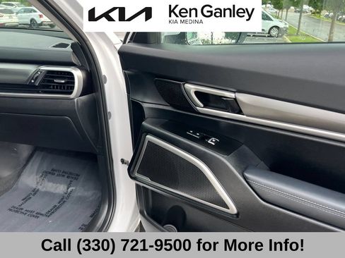 Certified 2024 Kia Telluride S w/ S Sunroof Package AWD/4WD image 59
