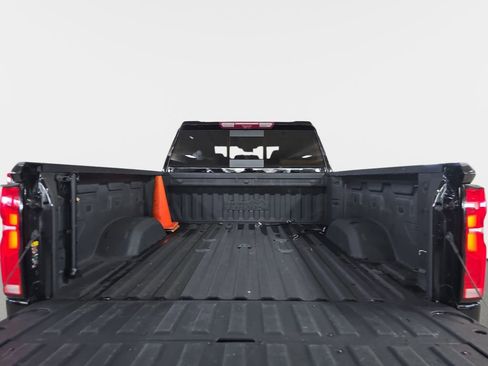 Used 2024 Chevrolet Silverado 2500 High Country w/ High Country Premium Package AWD/4WD image 30