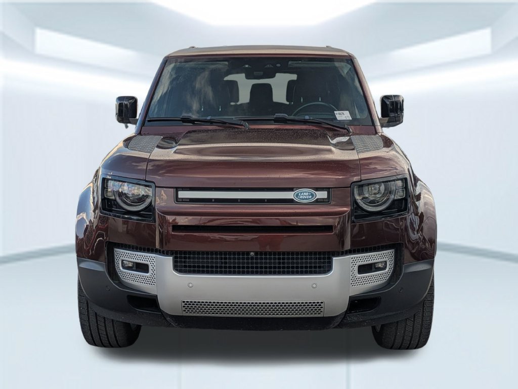 Used 2023 Land Rover Defender 130 First Edition AWD/4WD image 8