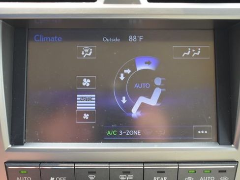 Used 2020 Lexus GX 460 Premium w/ Premium Package AWD/4WD image 29