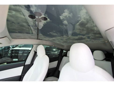 Used 2022 Tesla Model Y Performance AWD/4WD image 22