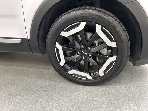 Used 2025 Kia Telluride S AWD/4WD image 27