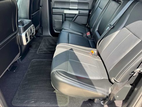 Used 2018 Ford F150 Lariat w/ Equipment Group 502A Luxury AWD/4WD image 19
