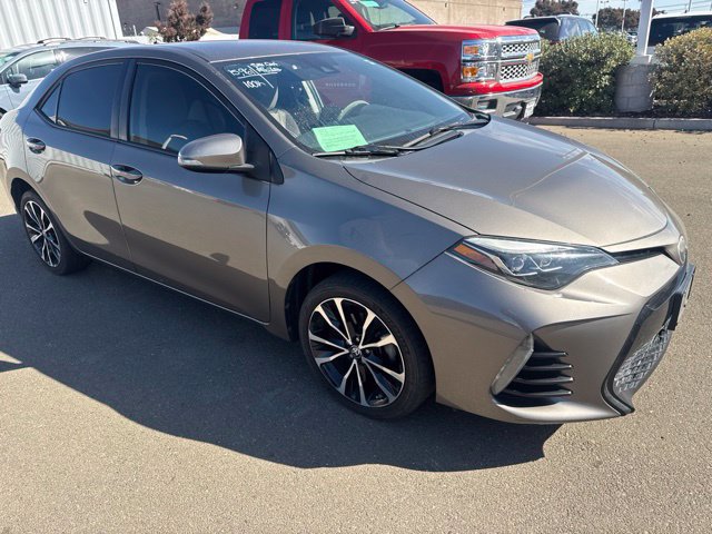 Used 2017 Toyota Corolla SE w/ Carpet Mat Package (TMS) FWD image 3