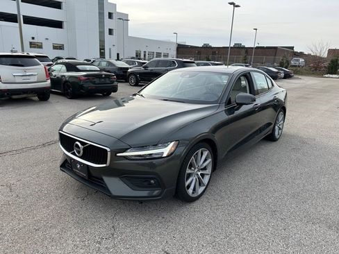 Used 2020 Volvo S60 T6 Momentum w/ Protection Package image 1