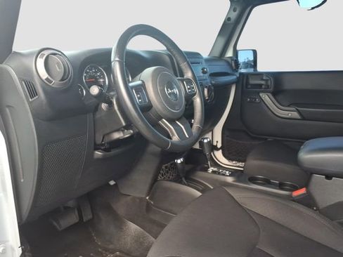 Used 2017 Jeep Wrangler Unlimited Sport w/ Quick Order Package 24S AWD/4WD image 15
