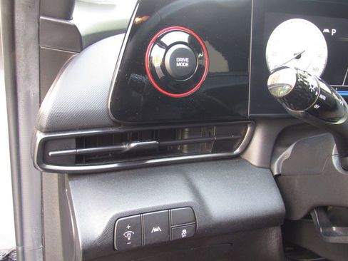 Used 2023 Hyundai Elantra N Line image 31