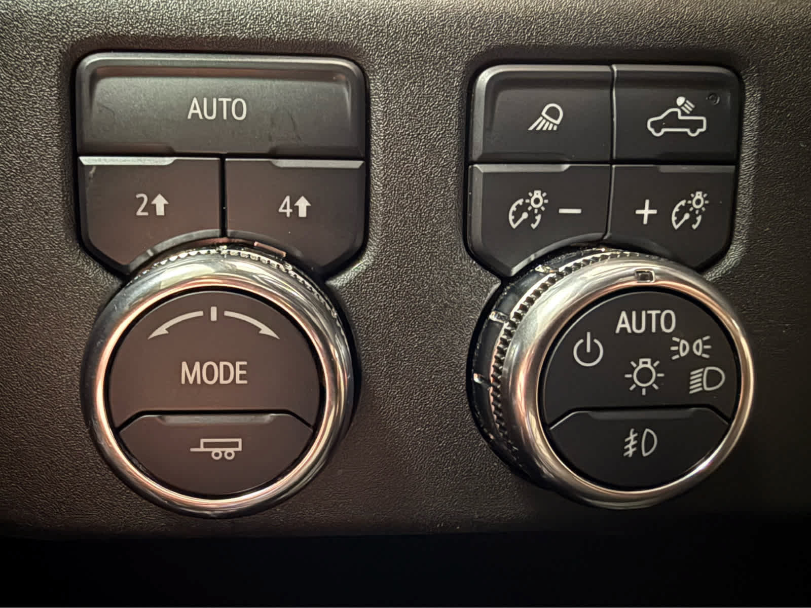 Used 2024 GMC Sierra 1500 SLT AWD/4WD image 26