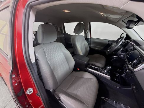 Used 2022 Toyota Tacoma SR5 image 25