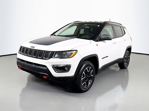 Used 2021 Jeep Compass Trailhawk image 3