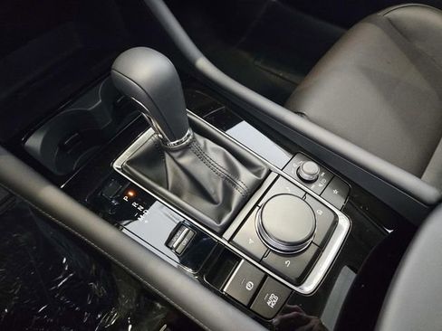 New 2025 MAZDA MAZDA3 2.5 Turbo Sedan w/Premium Plus image 24