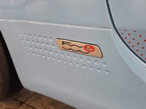 Used 2015 FIAT 500 e w/ Esport Package FWD image 7