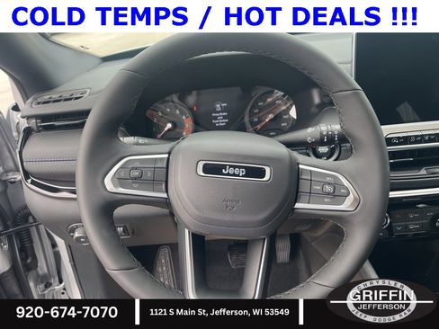 New 2025 Jeep Compass Latitude w/ Sun & Sound Group image 9