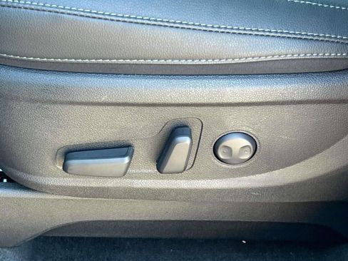 New 2025 Kia Telluride EX w/ EX Captain's Chair Package image 25