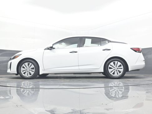Certified 2025 Nissan Sentra S FWD image 25