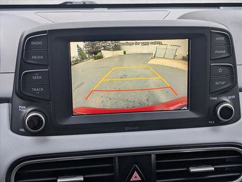 Used 2019 Hyundai Kona SE image 15